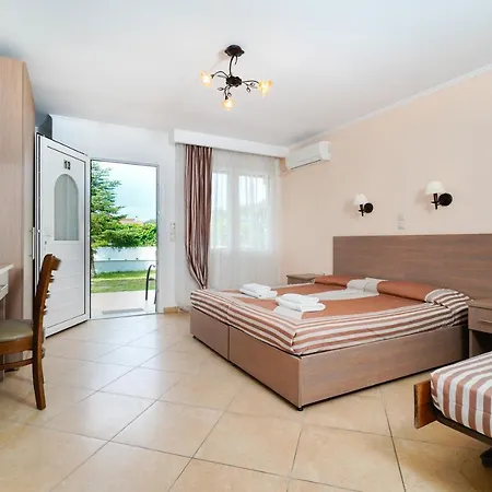 Hotel de apartamente Antigone 2*