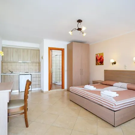 Antigone Hotel de apartamente