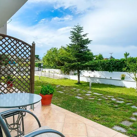 Antigone Apartahotel
