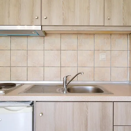 Antigone לימנאס